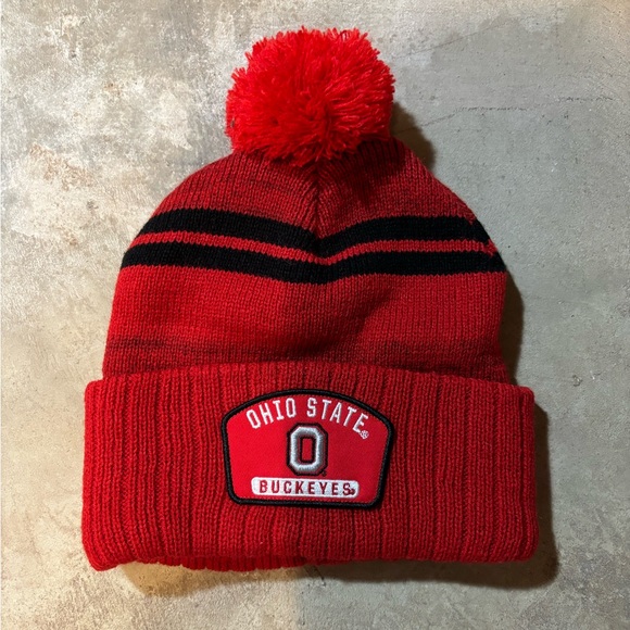 Ohio State Buckeyes Beanie Hat Brand New Fan Favorite Winter Alternate Logo - Picture 1 of 3